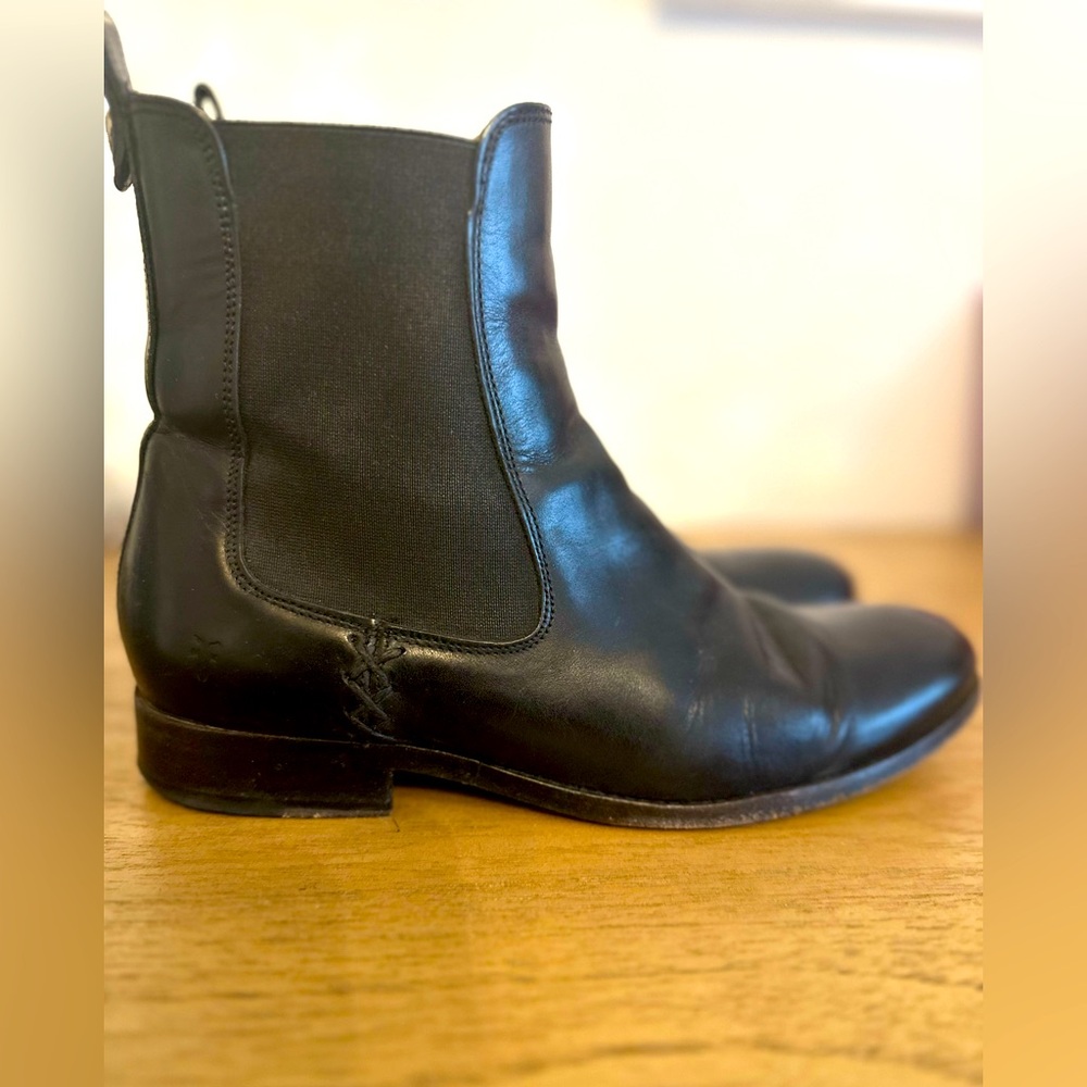 Black Leather Chelsea Boots - Women
